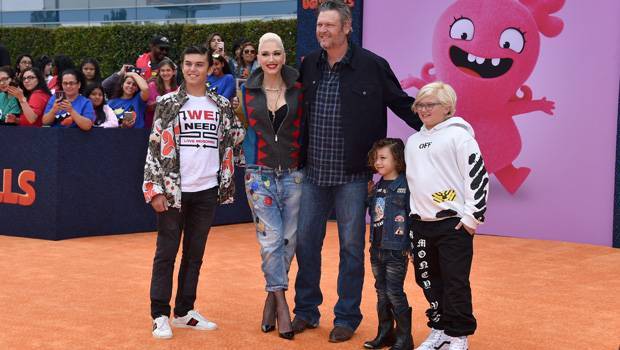 Gwen Stefani Shares Sweet Selfie With BF Blake Shelton Her Kids Kingston, 13, Zuma, 11 - hollywoodlife.com - Los Angeles - city Kingston - city Shelton