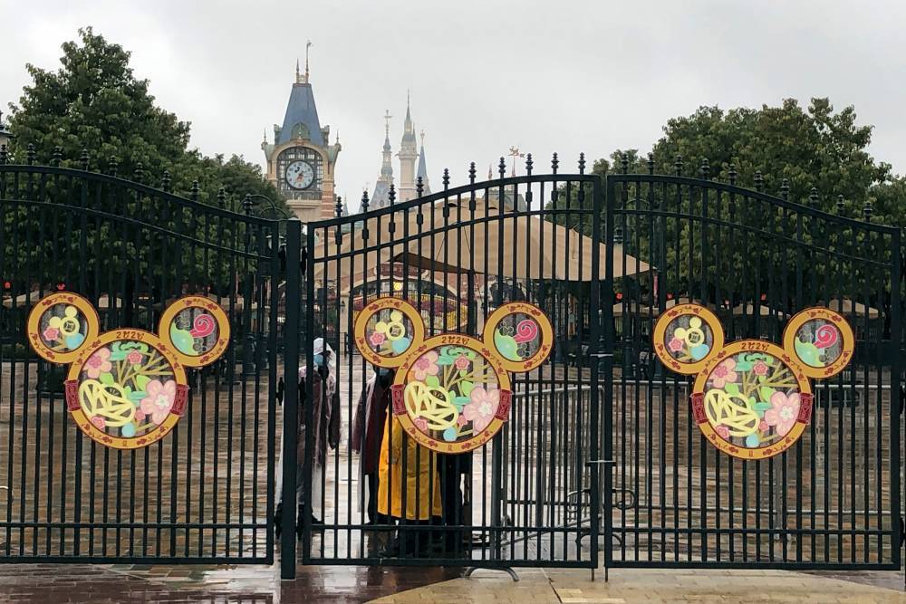 Coronavirus: Shanghai Disneyland Partially Resuming Operations, Main Theme Park Still Shuttered - deadline.com - China - city Shanghai
