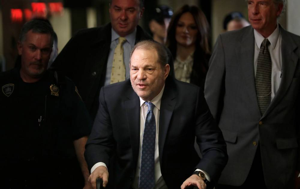 Harvey Weinstein may have suffered concussion while jailed on Rikers Island: report - flipboard.com