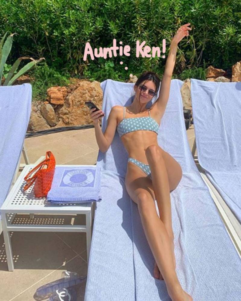 Kendall Jenner Still Enjoys Being The Only Childless Kardashian-Jenner! - perezhilton.com - city Palm Springs