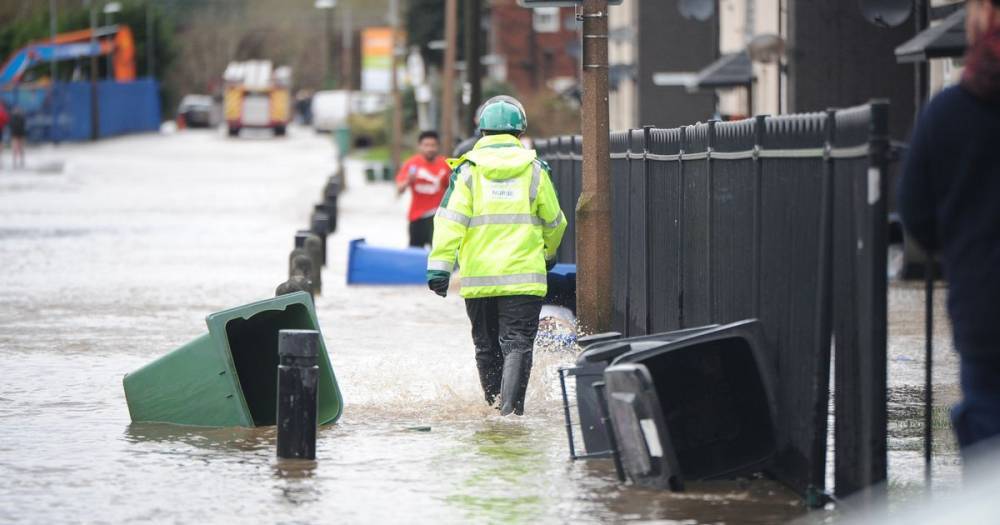 Four flood alerts issued in Greater Manchester covering areas around the River Mersey and Irwell - www.manchestereveningnews.co.uk - Manchester
