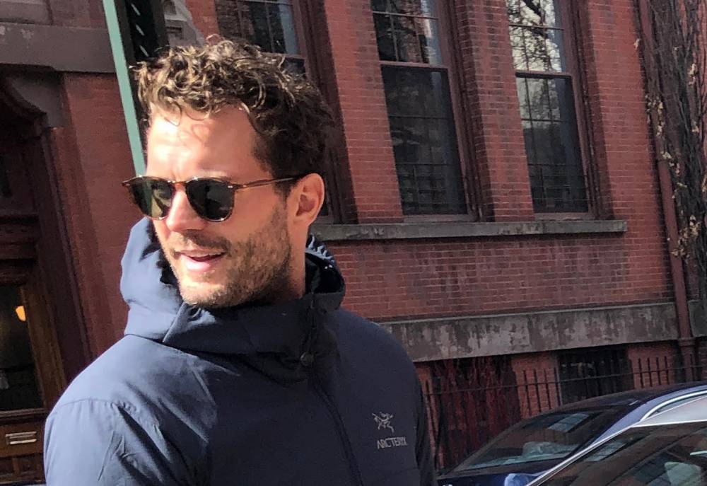 Jamie Dornan Takes His Youngest Daughter for a Walk in Brooklyn! - www.justjared.com - New York