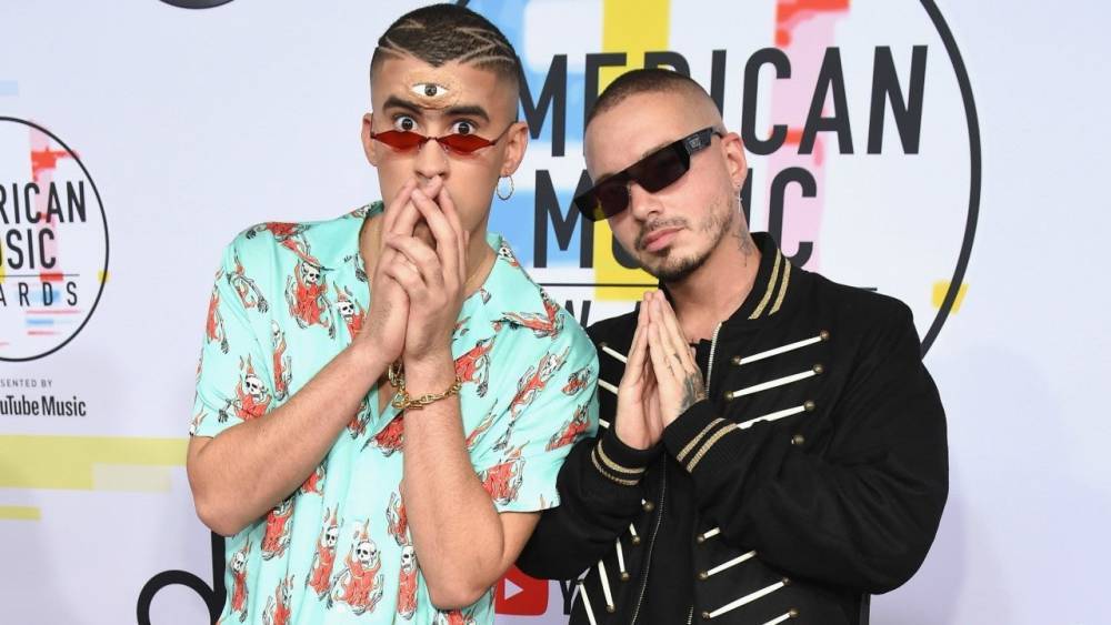 J Balvin Praises Bad Bunny for Dressing in Drag in 'Yo Perreo Sola': 'We Need to Open Our Minds' (Exclusive) - www.etonline.com - Colombia