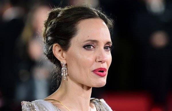 Angelina Jolie: Children will remember school shutdown all their life - www.breakingnews.ie
