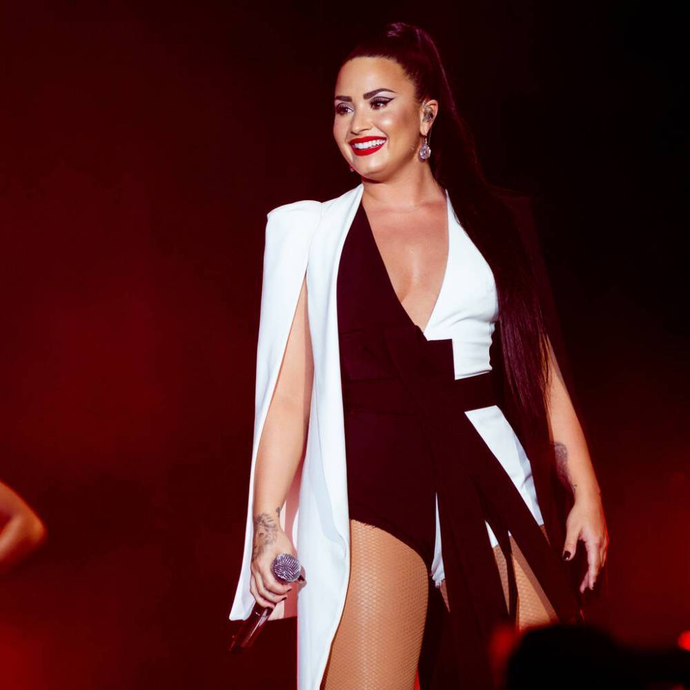 Demi Lovato to donate $125,000 from Fabletics collection to frontline workers - www.peoplemagazine.co.za
