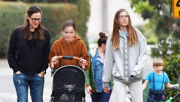 Jennifer Garner’s Daughter Violet, 14, Is Taller Than Mom On Family Walk With Pets — Pic - hollywoodlife.com