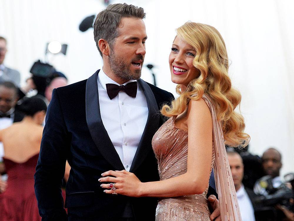 'I DRANK IT THROUGH MY EYES': Ryan Reynolds is a fan of wife Blake Lively's show 'Gossip Girl' - torontosun.com