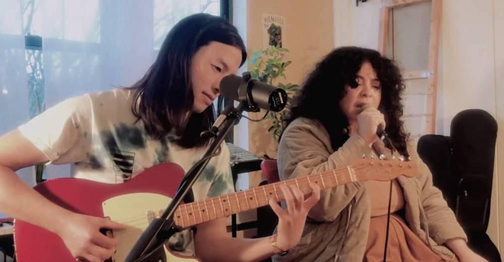Digital FORT: KAINA x Sen Morimoto play a woozy “Could Be a Curse” - www.thefader.com - Chicago - county Hall