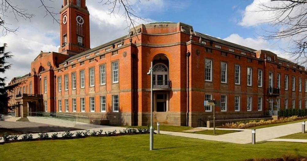 Trafford Council borrows £7m for two weeks 'to help ease cashflow issues' - www.manchestereveningnews.co.uk