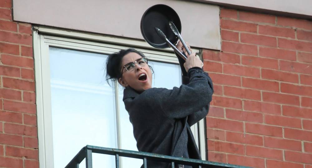 Sarah Silverman Makes Noise for Healthcare Workers on Her NYC Balcony - www.justjared.com