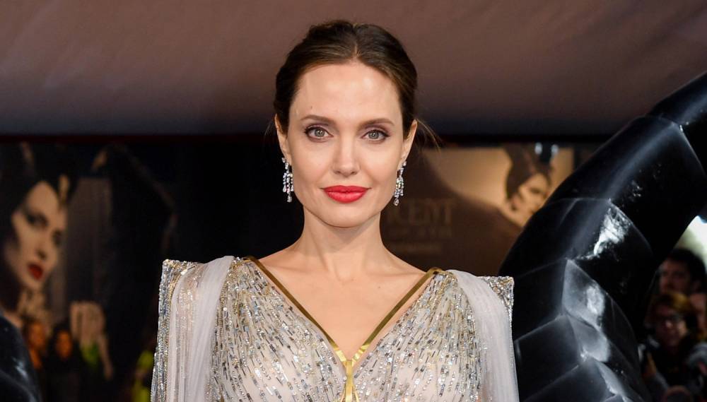 Angelina Jolie Writes Op-Ed on How Children Are Vulnerable During the Pandemic - www.justjared.com