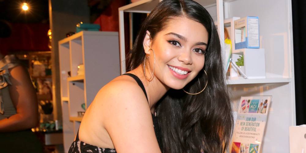 'Moana' Star Auli'i Cravalho Comes Out as Bisexual - www.justjared.com