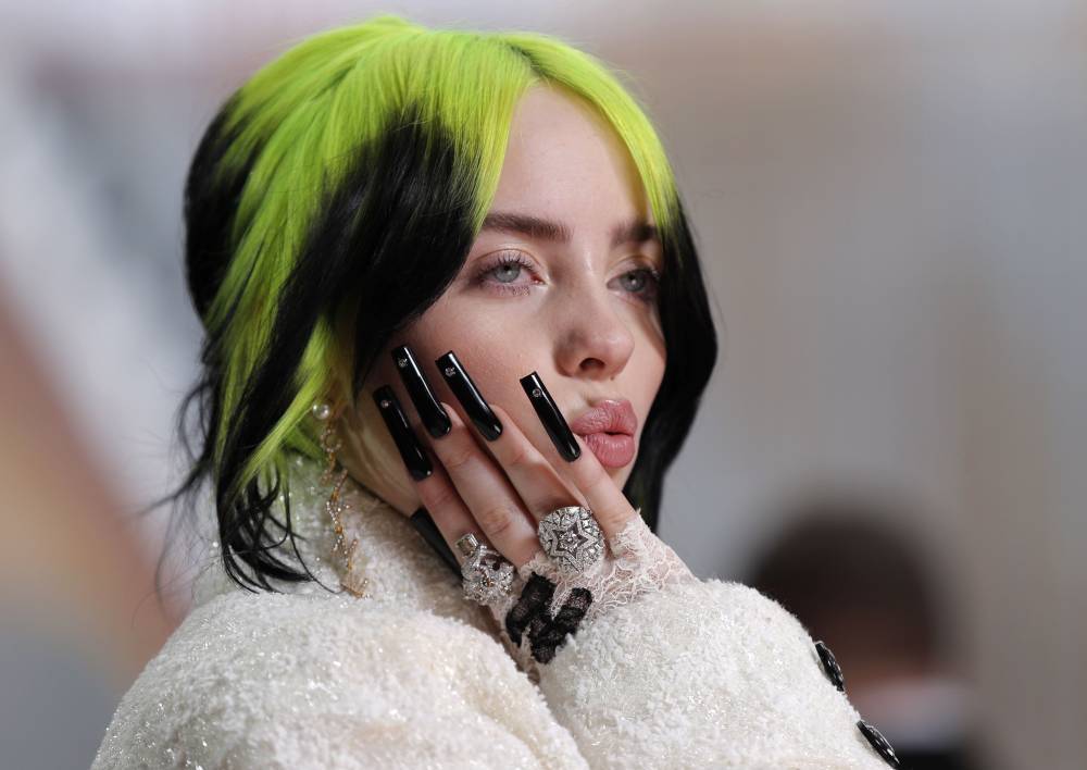 Billie Eilish Hoaxed By Same Russian Radio Pranksters Who Tricked Prince Harry - etcanada.com - Russia