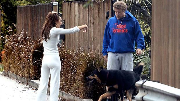 Emily Ratajkowski Panics After Her Beloved Dog Gets Loose Outside Her Los Angeles Home — Pics - hollywoodlife.com - Los Angeles - Los Angeles - Germany