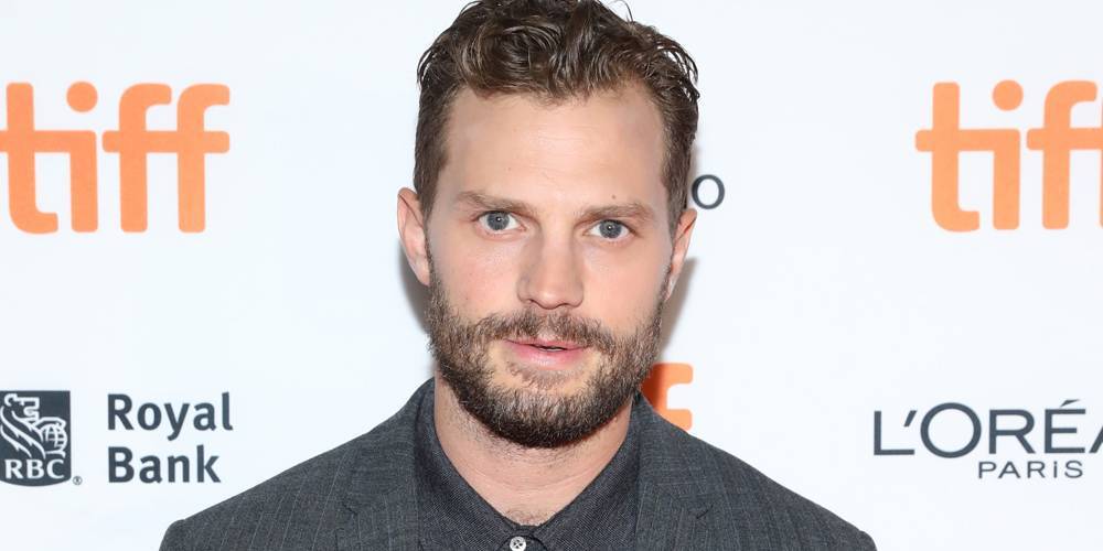 Jamie Dornan Watches His New Movie 'Trolls' With His Daughters - www.justjared.com