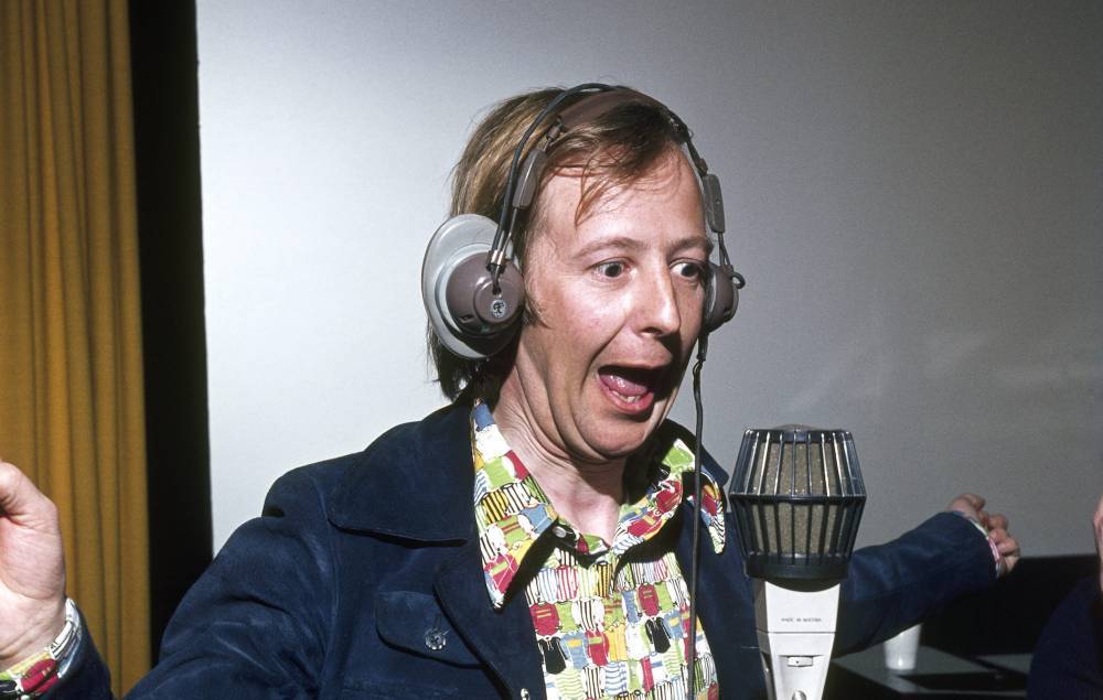 Comedian Tim Brooke-Taylor dies aged 79 after contracting coronavirus - www.nme.com