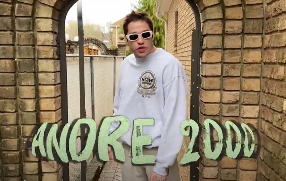 Watch Pete Davidson perform comical ‘Drake Song’ and ‘Andre 2000’ on ‘Saturday Night Live’ - www.nme.com