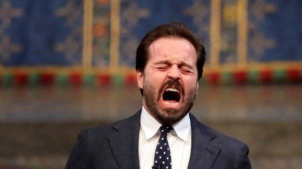 Alfie Boe urges people to have ‘courage to carry on’ during bedroom concert - www.breakingnews.ie