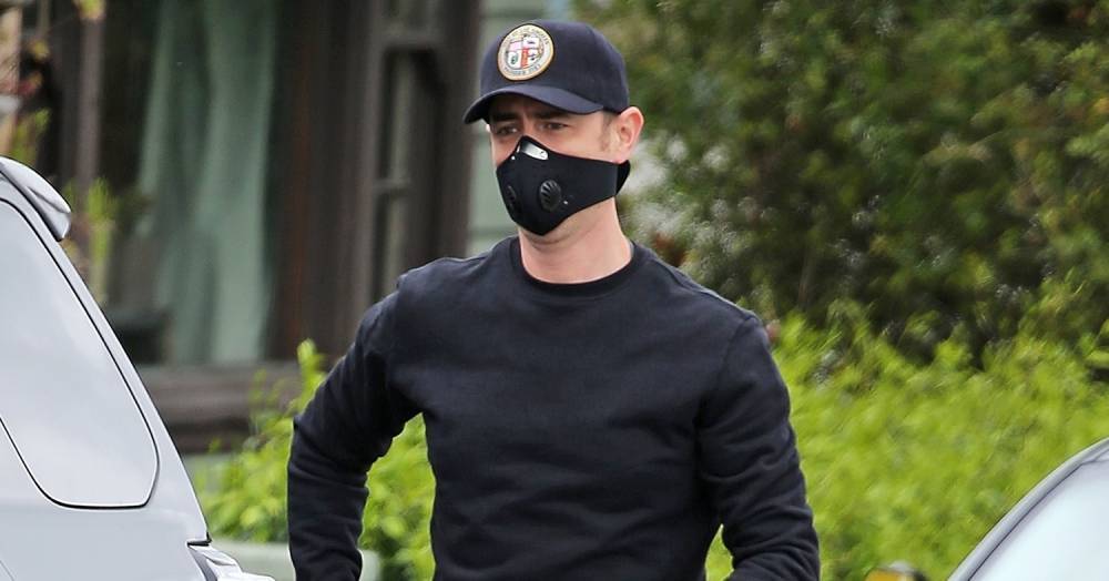 Colin Hanks Wears Face Mask & Construction Gloves While Out in L.A. - www.justjared.com - Los Angeles - Japan