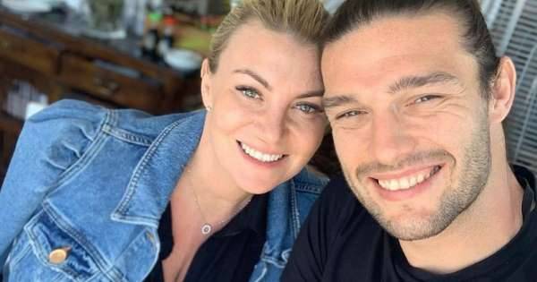 Billi Mucklow reveals she's expecting a baby girl with fiancé Andy Carroll in sweet gender reveal - www.msn.com - county Carroll