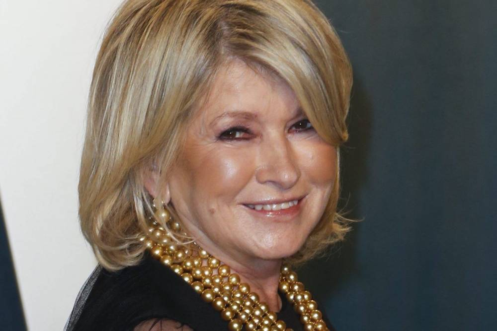 Martha Stewart Has Been Drinking And Commenting On Videos Of Baby Chicks - etcanada.com
