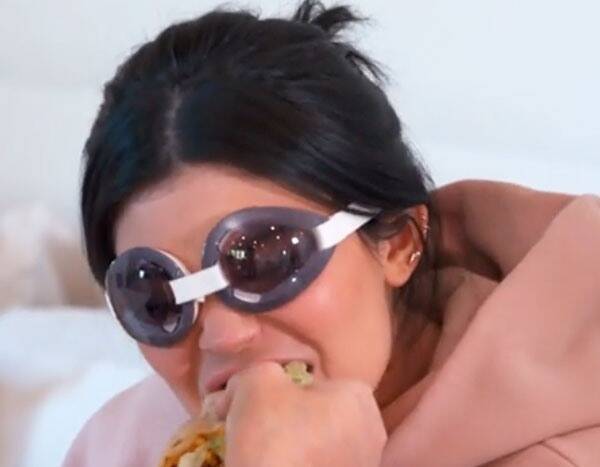 Yes, Kylie Jenner Had Mom Kris Jenner Feed Her Tacos After Lasik Surgery! - www.eonline.com