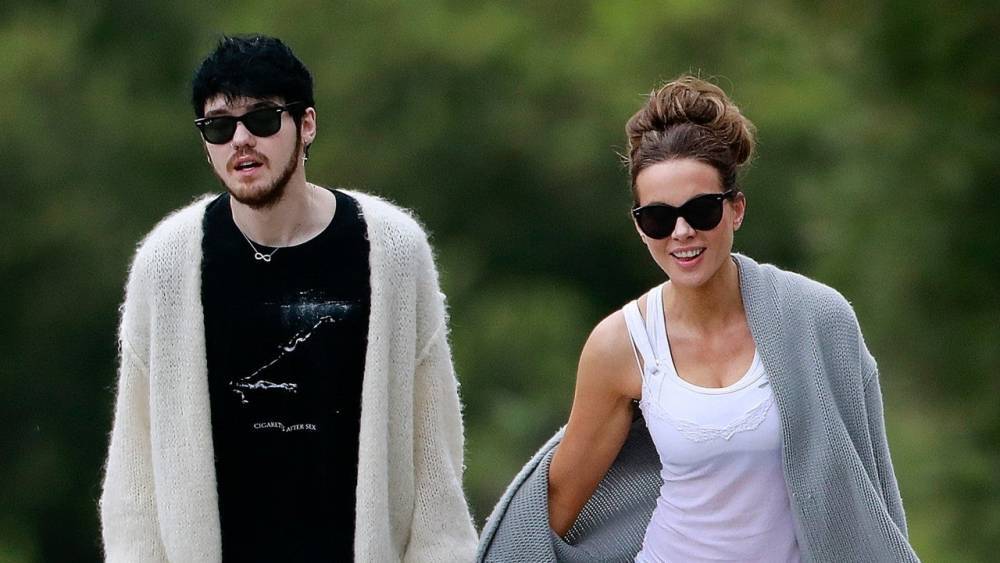 Kate Beckinsale Gets Cozy With 22-Year-Old Musician Goody Grace - www.etonline.com - California