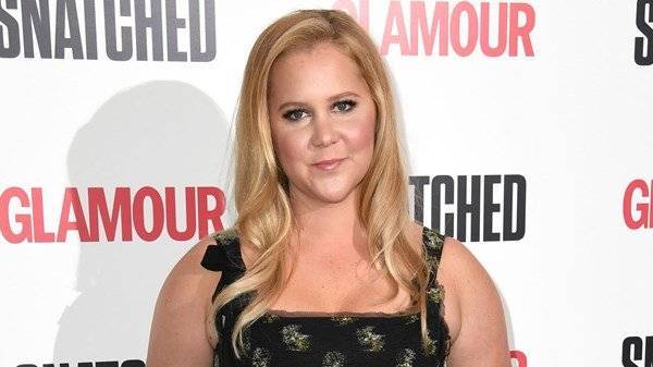 Amy Schumer explains why she changed her son’s name - www.breakingnews.ie