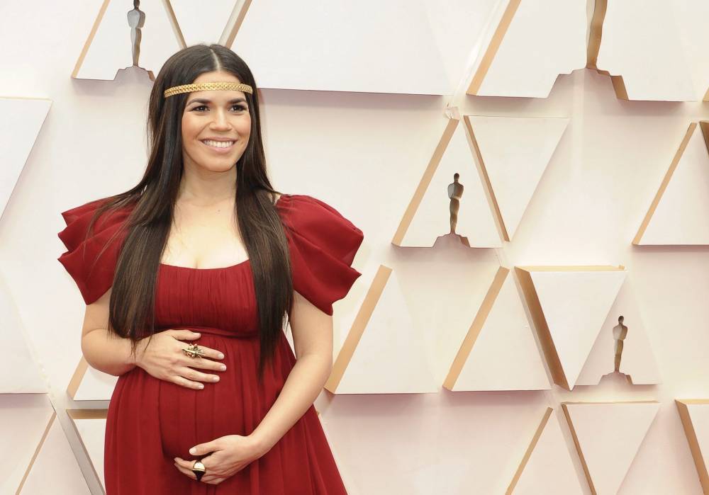 Pregnant America Ferrera Reaches Out To Other Expectant Moms During Coronavirus Uncertainty: ‘We Got This’ - etcanada.com
