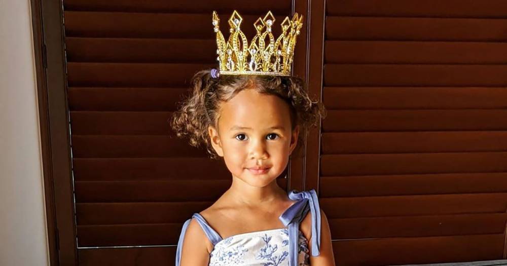 Chrissy Teigen and John Legend Celebrate Daughter Luna’s 4th Birthday: Breakfast in Bed, Princess Gowns and More - www.usmagazine.com - county Luna - Ohio