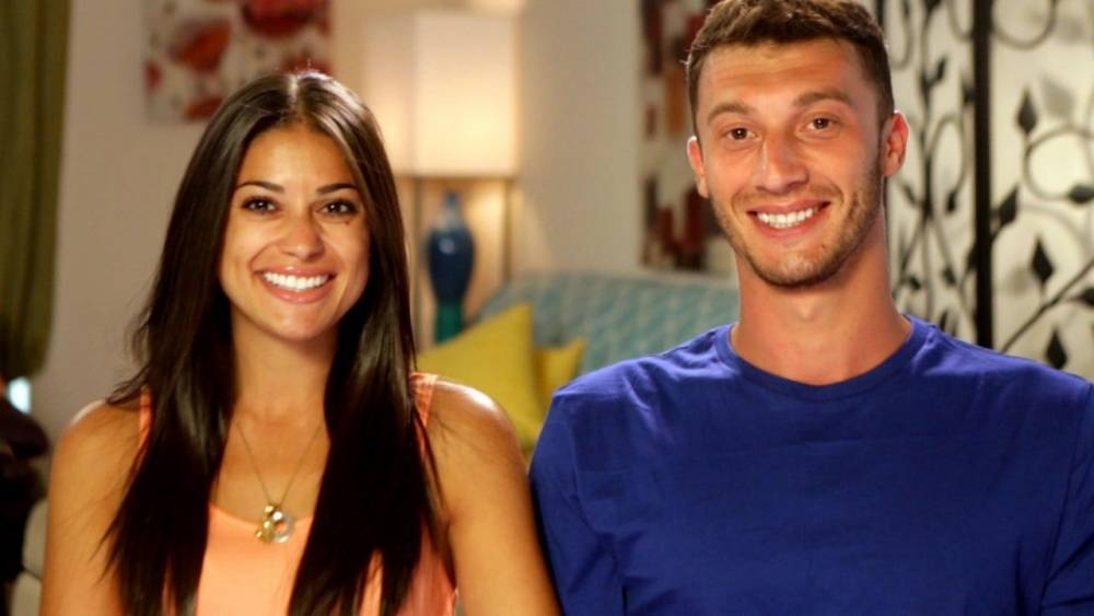 '90 Day Fiance' Stars Loren and Alexei Welcome First Child Together - www.etonline.com