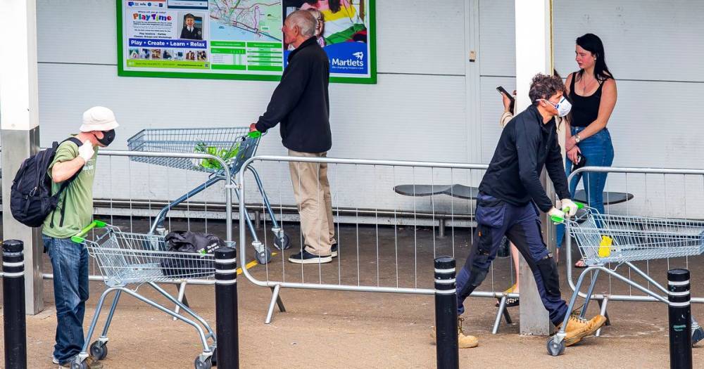 Mobile phone tracking shows the quietest time to visit supermarkets during lockdown - www.dailyrecord.co.uk - city Oxford