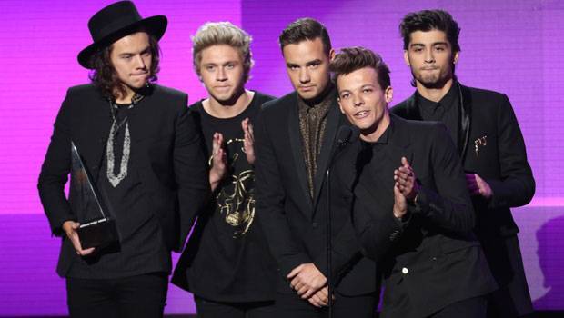 Harry Styles 1D Trying To Convince Zayn Malik To Reunite For 10th Anniversary Show New Music - hollywoodlife.com
