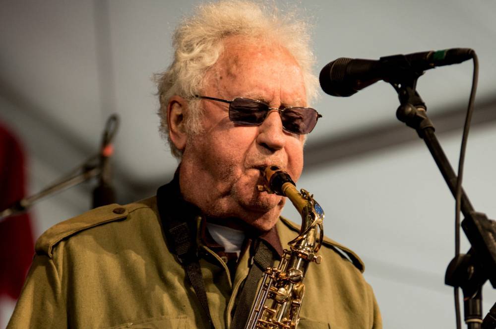 Lee Konitz, Jazz Saxophone Great and Miles Davis Collaborator, Dies From COVID-19 Complications - www.billboard.com - Chicago
