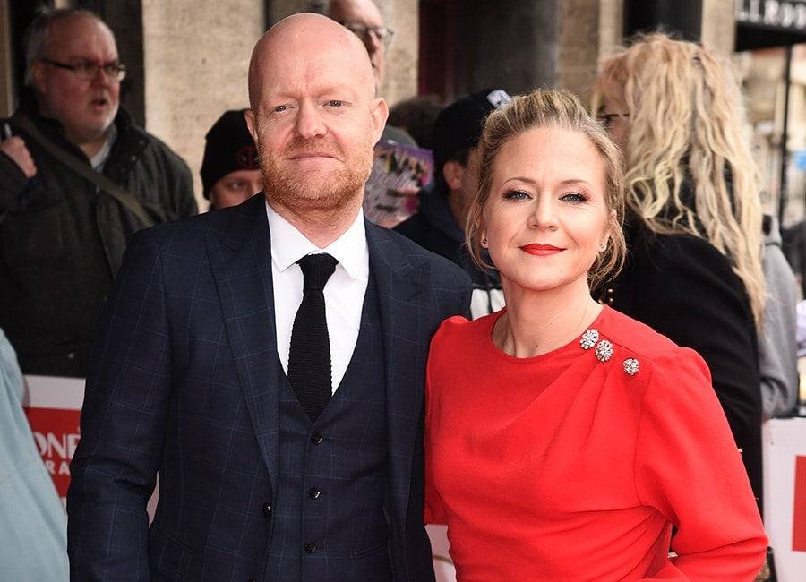 Eastenders’ Jake Wood sends fans into a tizzy with new topless pic - evoke.ie