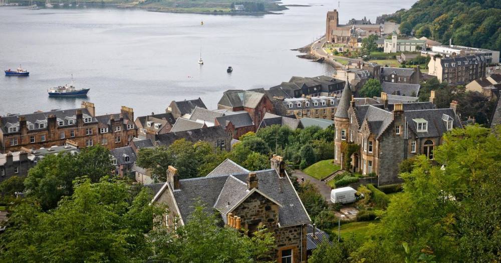 VisitScotland's #AWindowOnScotland campaign urges Scots to share sights they can see from home - www.dailyrecord.co.uk - Scotland