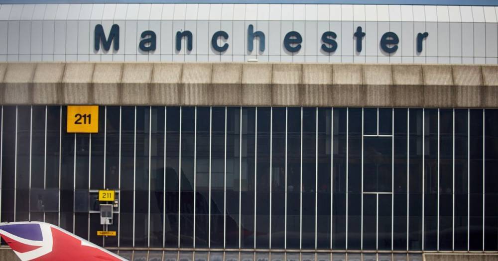 Man drunk at 7.30am threw 'haymaker' punch at pilot on Jet2 flight - he claimed he was 'sober as a judge' - www.manchestereveningnews.co.uk - Manchester