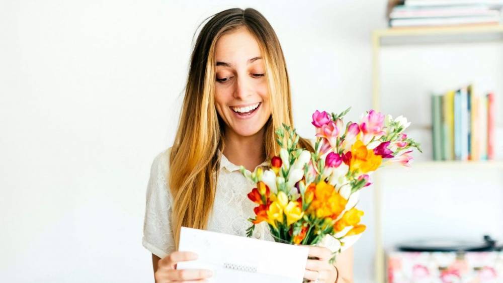 Best Flower Delivery Service for Special Occasions -- Including an Exclusive Offer from UrbanStems! - www.etonline.com
