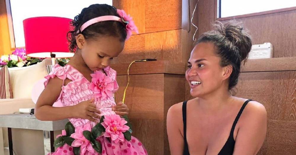 Chrissy Teigen Catches Daughter Luna Snacking in the Pantry: ‘Walked Into This Odd Situation’ - www.usmagazine.com