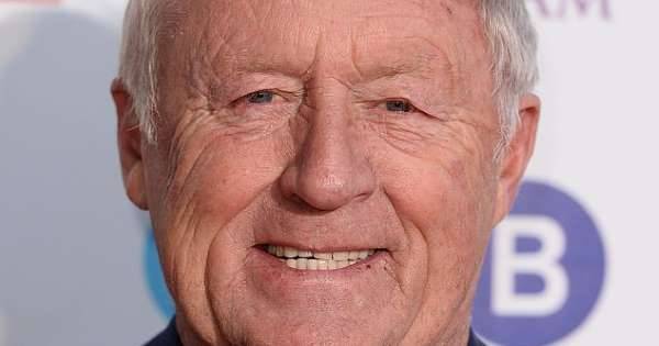 'He's a rotter, a cad, a bandit and he IS guilty': Chris Tarrant slams 'Coughing Major' Charles Ingram and says he has 'beef' with TV drama Quiz for casting doubt over his conviction for cheating on Who Wants to be a Millionaire? - www.msn.com - Britain - London