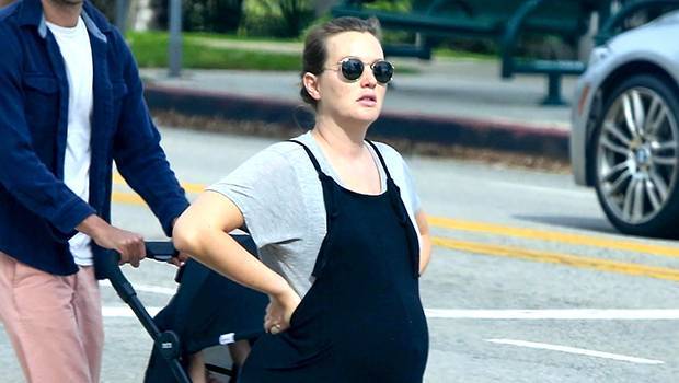 Pregnant Leighton Meester Claps Back At Troll Calling Her ‘Fat’: ‘That’s Really Nice’ - hollywoodlife.com