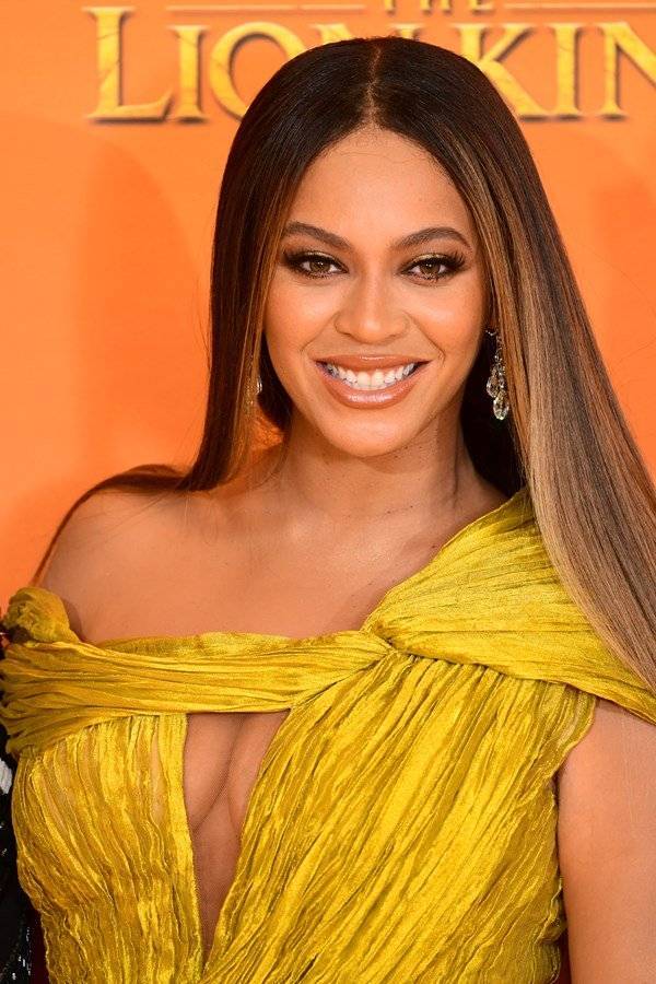 Beyonce surprises fans with performance on Disney Family Singalong - www.breakingnews.ie
