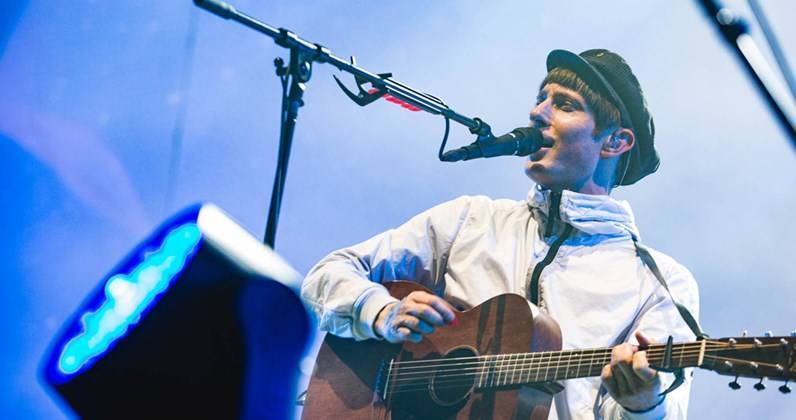 The rise and rise of Gerry Cinnamon in numbers - www.officialcharts.com