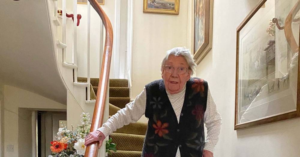 Scots granny, 90, vowing to scale mountain on her stairs raises £10K for NHS in five days - www.dailyrecord.co.uk - Scotland