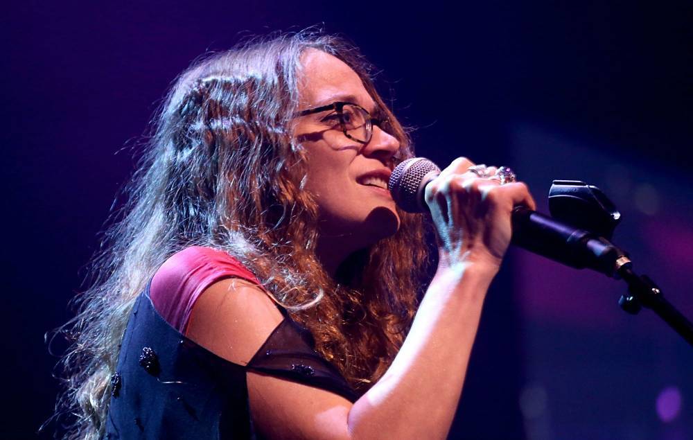 “In a league of her own”: Fiona Apple fans celebrate her first album release in eight years - www.nme.com