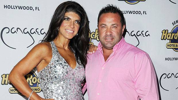 ‘RHONJ’s Joe Giudice Goes Shirtless Pumps Up His Muscles With 50 Pushups In Quarantine - hollywoodlife.com - Italy - New Jersey