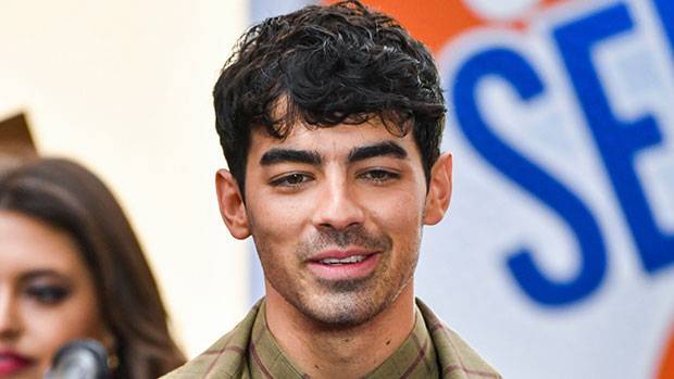 Joe Jonas Reveals His Facial Hair Makeover By Shaving In Sections: See The Evolution In Selfies - hollywoodlife.com - Nashville