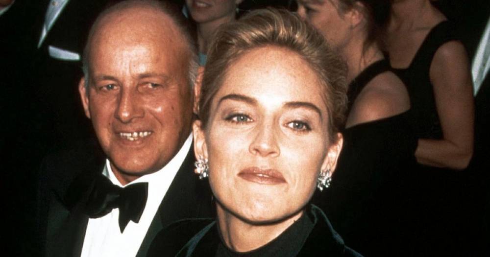 Sharon Stone Reveals the Story Behind Her Iconic Gap Turtleneck at the 1996 Oscars — ‘The Guy Ruined My Dress’ - www.usmagazine.com - county Stone