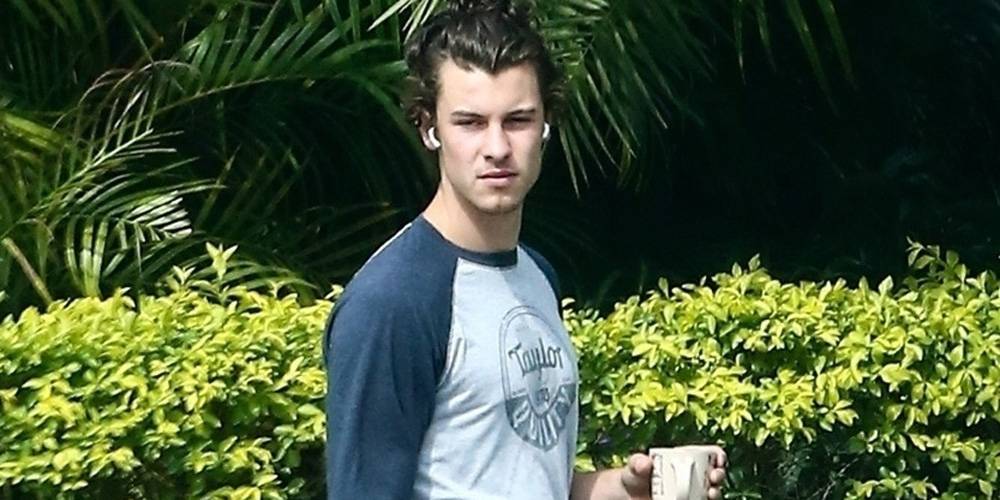 Shawn Mendes Goes for a Morning Walk With His Coffee Amid Quarantine - www.justjared.com - Florida - Japan