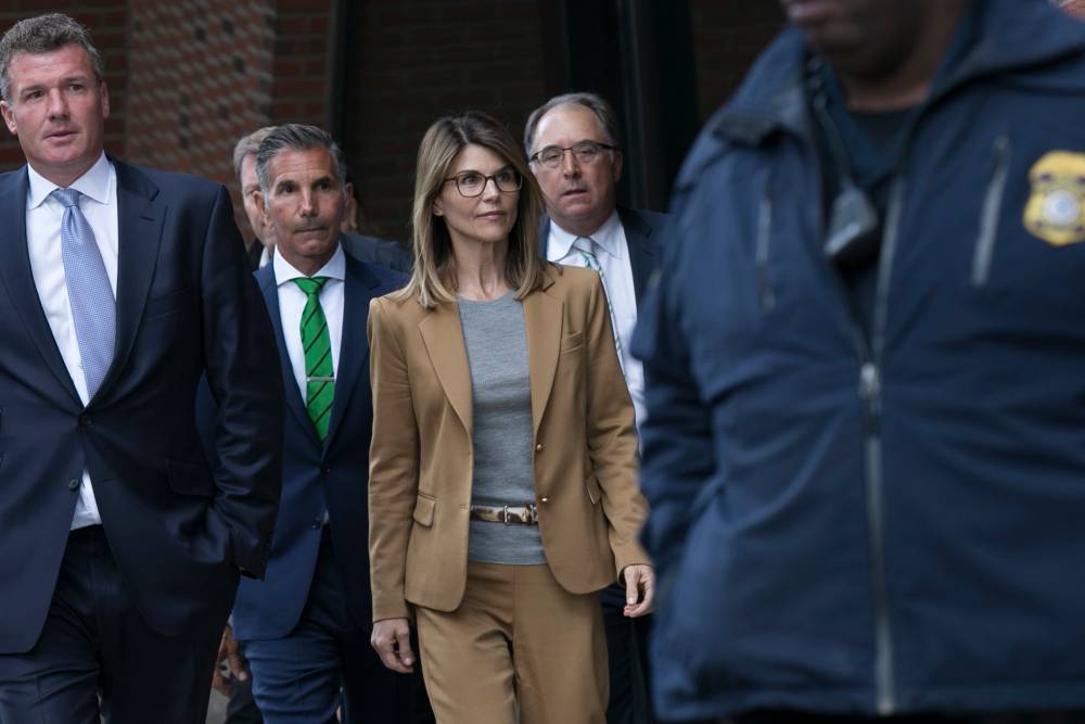 Lori Loughlin Scores A Win Over Feds With “Disturbing” Misconduct Claims In College Bribery Scheme Probe - deadline.com